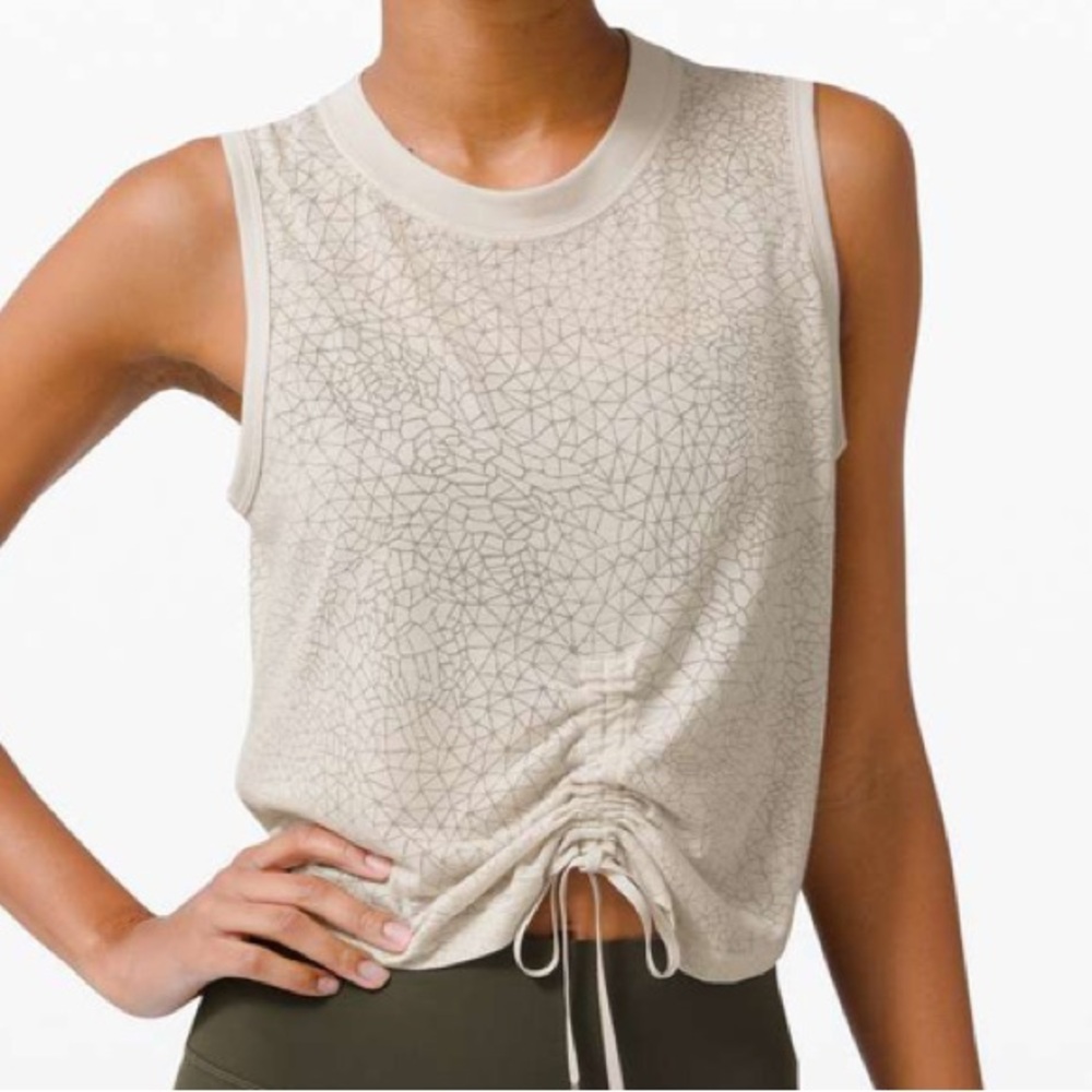 Lululemon Cinch Me Up Tank sz 8